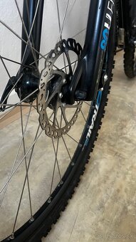 Horský bicykel Btwin Rockrider 520 kolesa 27,5’ - 6