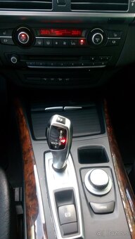 BMW X5 e70 3.0 - 6