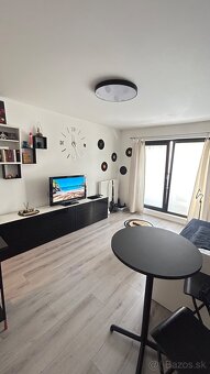 Garzonka priamo v Centre - 6
