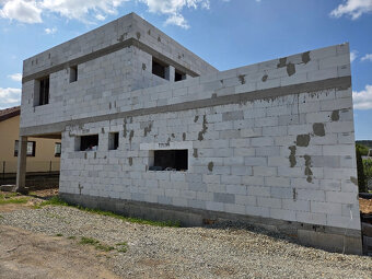 Moderný 5-izb. dom s garážou, 160m2, tichá lokalita, Svinica - 6