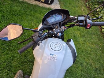 Honda CBF125M - 6