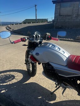 Nová štýlová motorka Mondial HPS - 6