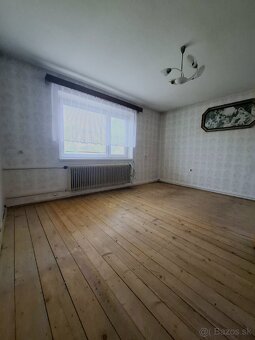 Rodinný dom s veľkým pozemkom na predaj - 6