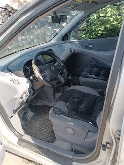 Nissan Almera Tino - 6