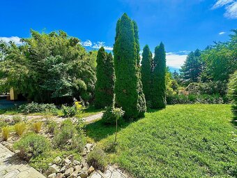 7-izb. Rodinný dom s bazénom na pozemku 5.100 m2 - 6