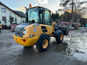 VOLVO L25 2015R 5300MG 139900PLN - 6