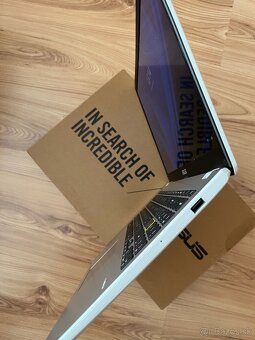 Predám notebook ASUS VivoBook E510MA - 6