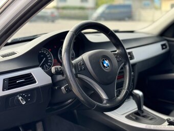 BMW Rad 3 Touring 320d 184k xDrive A/T - 6
