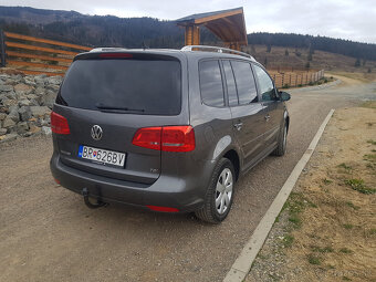 Volkswagen Touran 1.6 TDI Comfortline - 6