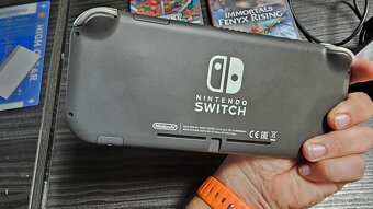 Nintendo Switch Lite + 2hry - aj vymením - 6