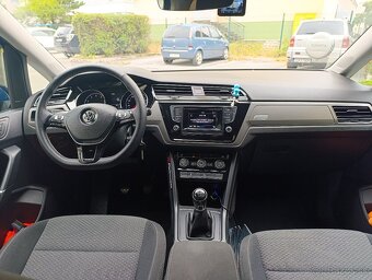 Volkswagen Touran - 6