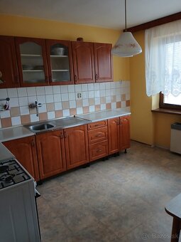 Ihneď obývateľný dom s veľkou záhradou Budmerice - 6