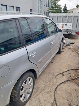 VW Touran 2,0tdi 125kw DSG - 6