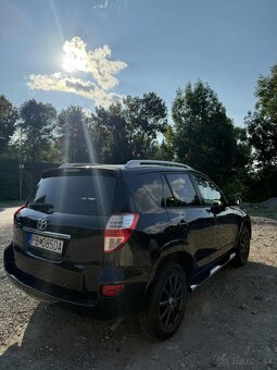 Predám toyotu rav4 2009 - 6