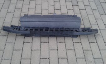 Predné,zadné a iné diely Peugeot 407 strieborné aj šedé - 6