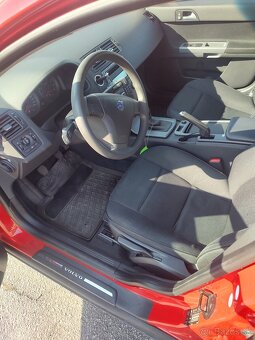 Volvo S40 r.2010 - 6