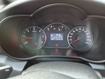 KIA CARENS automat - 6