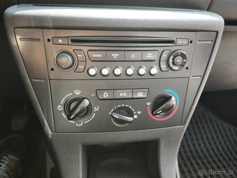 Citroen C4 1.4 benzín - 6