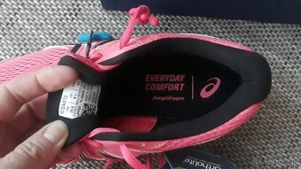 Dámska športová bežecká obuv, tenisky, topánky ASICS - 6