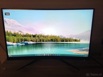 Predám herný PC s monitorom a klávesnicou - 6