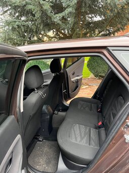 KIA Ceed 1.4 benzín - 6