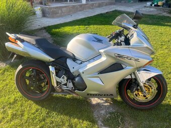 Honda vfr 800 v-tec - 6
