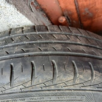 4x100 z nissan micra - 6