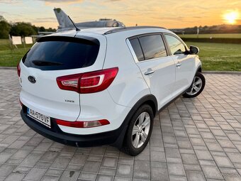 KIA SPORTAGE - 6