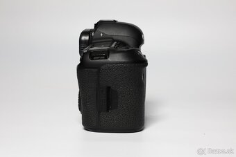 Canon EOS 5d mark IV - 6