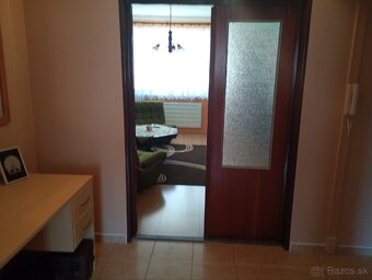 Na predaj 3 izbový byt s balkónom a pivnicou v Novej Bani - 6