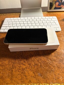 Predám iPhone 13 starlight 128 GB  top stav - 6