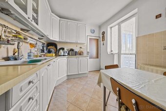 Tradičný rodinný dom vo výbornej lokalite hlavného mesta. - 6