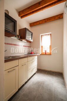 PREDAJ: Rekreačná chata s väčším pozemkom, 79 m2, pozemok 55 - 6