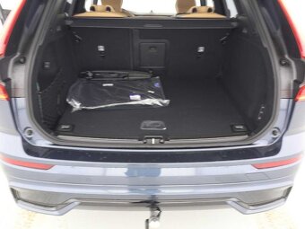 Volvo XC60 Diesel B4 D AWD Ultimate Dark - 6
