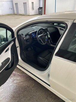 Opel Ampera Plúg-in Hybrid, 2014 - 6