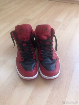 Nike Air Jordan 1 Mid Reverse Bred - 6