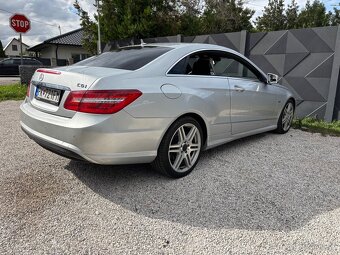 Mercedes-Benz E200 coupe CGI AMG A/T - 6