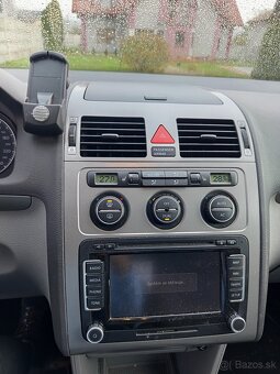 Volkswagen Touran - 6