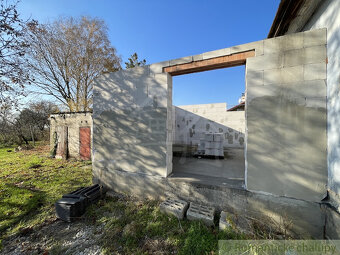 Rodinný dom na polosamote v obci Rastislavice– pokoj, tich - 6