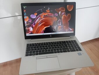predám HP Elitebook 850 G6 , Intel Core i5 , 16gb ram , ssd - 6