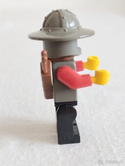 LEGO Castle 4801 Defense Archer - 6