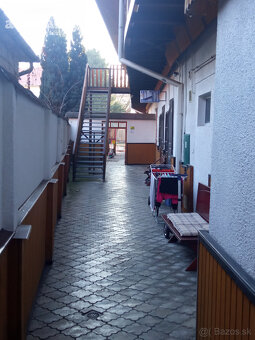 Znížená cena - polyfunkčná budova v centre Komárna na predaj - 6