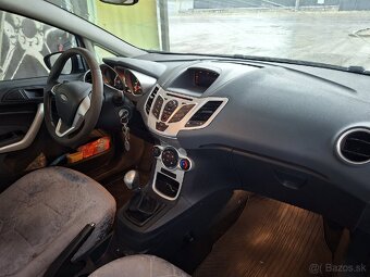 Ford fiesta-96500km - 6