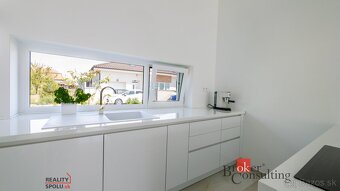 Výnimočné bývanie v Novej Dedinke – moderný dizajn a pokojná - 6