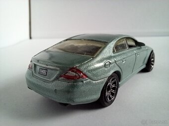 MATCHBOX - MERCEDES-BENZ CLS500 - POZRI DETAILNÉ FOTO - 6