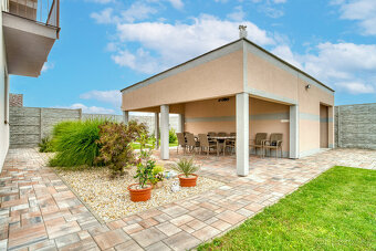 Na predaj rodinný dom s rozľahlým pozemkom v Kostolišti - 6