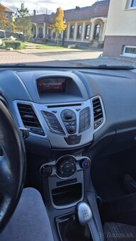 Ford fiesta 1.25 - 6