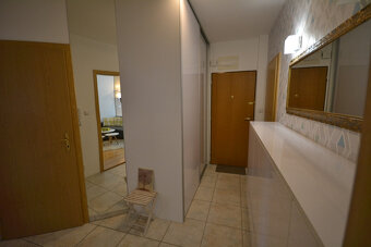 Krásny tichý 2-izb. byt 63m2 + balkón, BEZ PROVÍZIE - 6