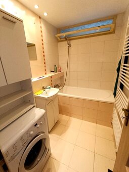 Na predaj priestranný 1 izbový byt s vlastným kúrením - blíz - 6