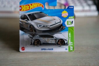 Predám HotWheels Cupra/Mazda/Renault/VW/Lamborghini - 6